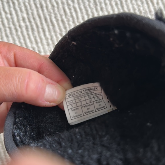 Girls Ugg Hadley II tall waterproof boot size 3 - Picture 9 of 9